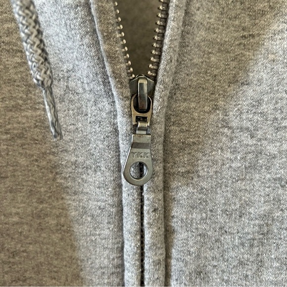 Gildan No Excuses Hoodie Women’s Medium Gray Zip Front Casual Gym Workout Street - Picture 7 of 8